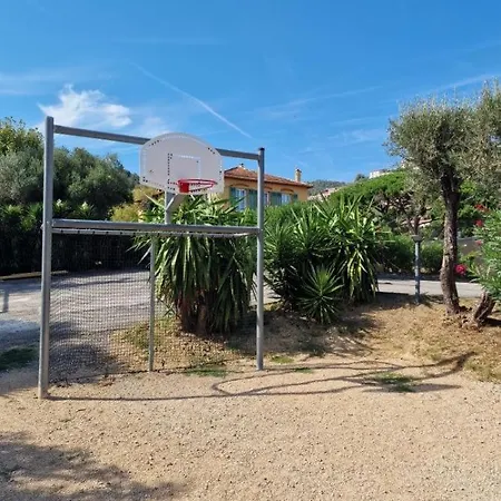 La Provençale - Maeva Parque de Campismo Mandelieu